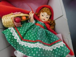 8" Madame Alexander Red riding Hood 463 Storyland Original Doll, Box, Fruit Basket, Tag, papers